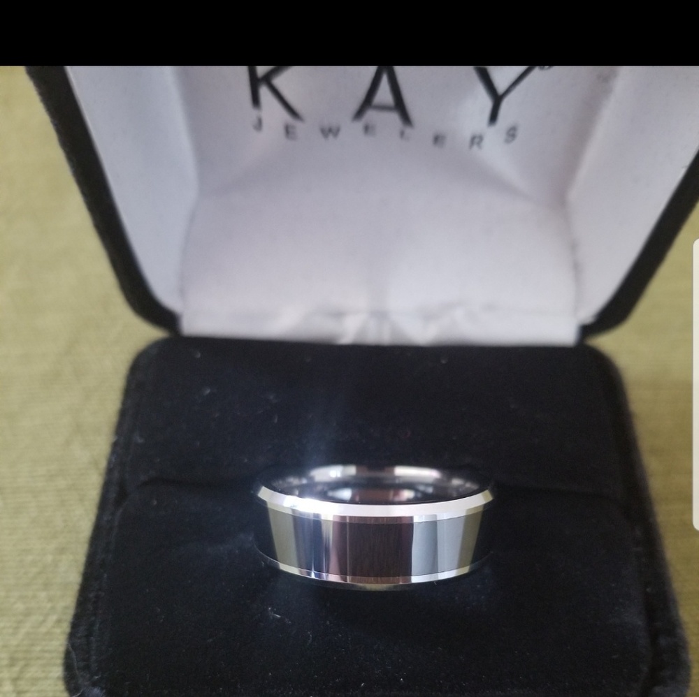 Men's Wedding Band